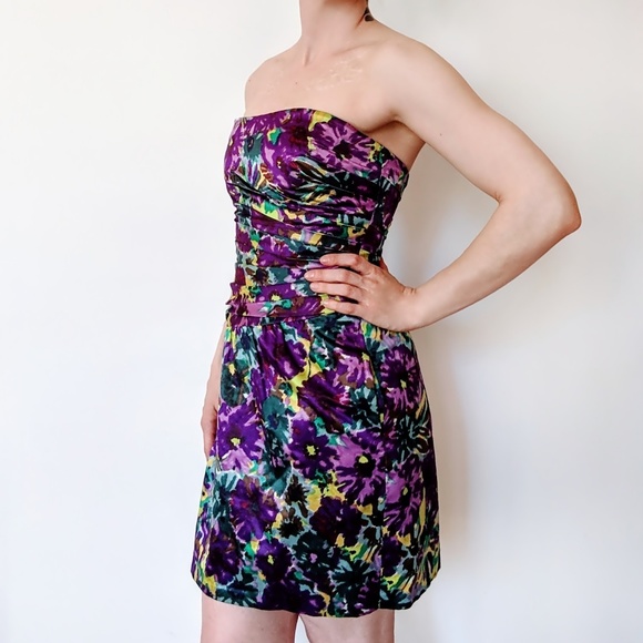 BCBG dress with pockets - Picture 2 of 6